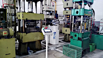 沖壓零件機(jī)械手分揀（固